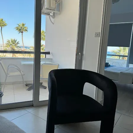 Alex 203 아파트 라르나카