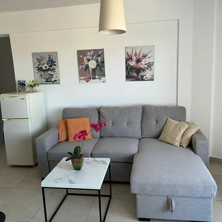 Alex 203 Apartment Larnaca