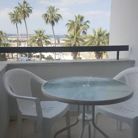 Апартаменты Alex 203 Ларнака